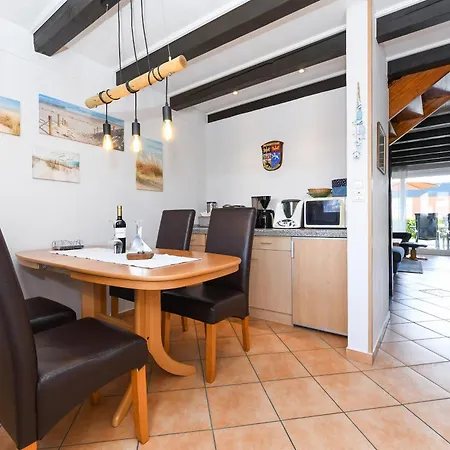 Cornelius Semesterbostad *